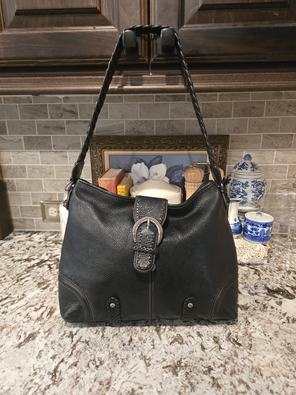 Btighton Classic Black Leather Shoulder Bag with Decorative Buckle